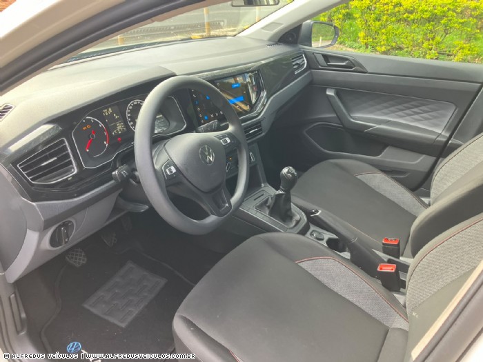 Volkswagen POLO TRACK 1.0 2024/2025